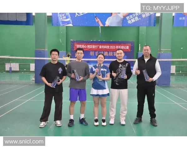 重庆羽毛球队荣登全国团队协作排行榜第三名展现卓越实力与团结精神